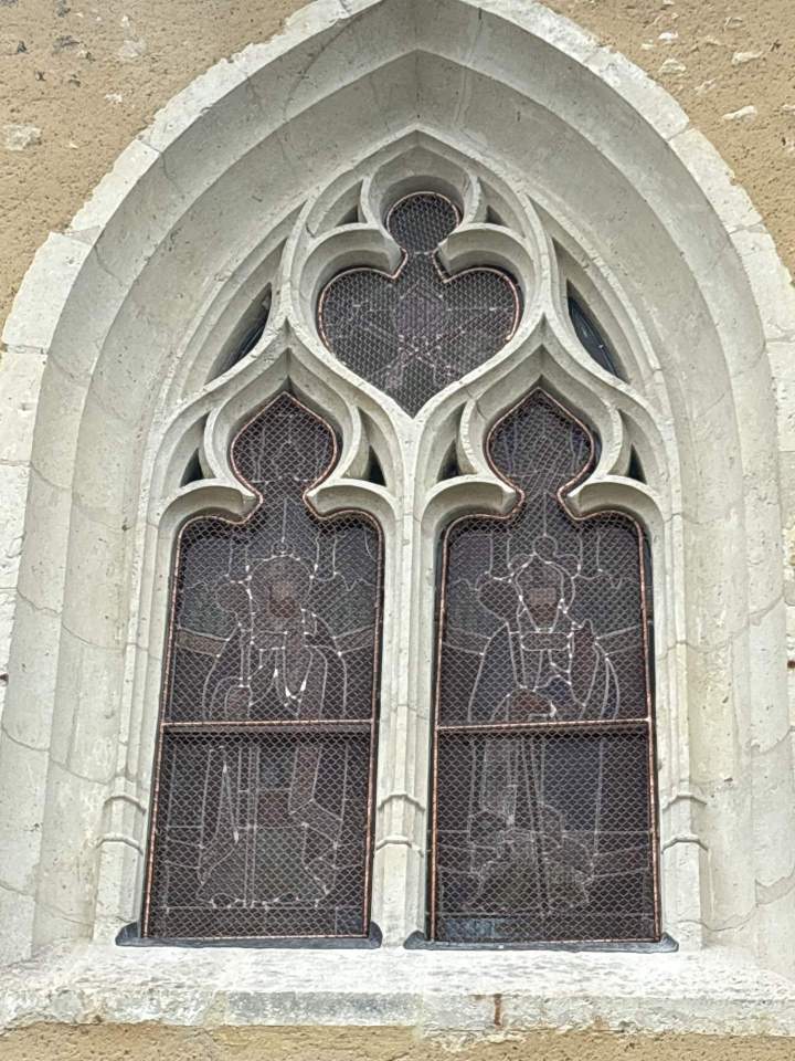 Installation vitraux Chartres